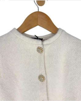 Cardigan morbido e caldo con chisura bottoni